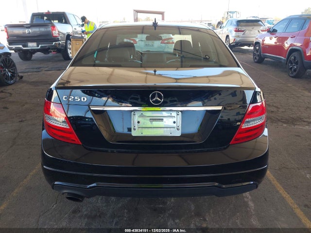 WDDGF4HB2EG252170 Mercedes-Benz C 250 Sport
