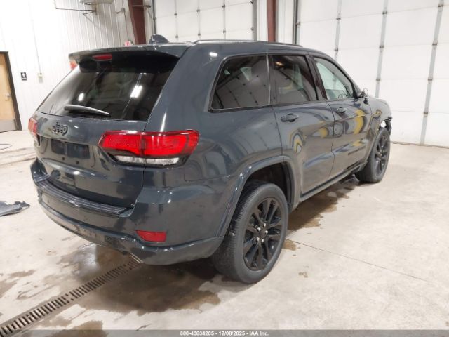2018 JEEP GRAND CHEROKEE 1C4RJFAGXJC267875 Photo 3