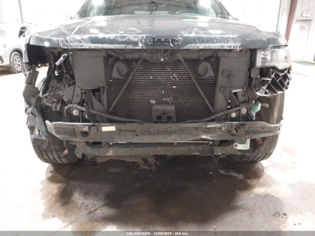 2018 JEEP GRAND CHEROKEE 1C4RJFAGXJC267875 Photo 5