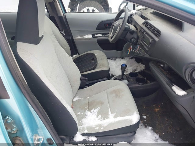2013 TOYOTA PRIUS C JTDKDTB36D1034899 Photo 4