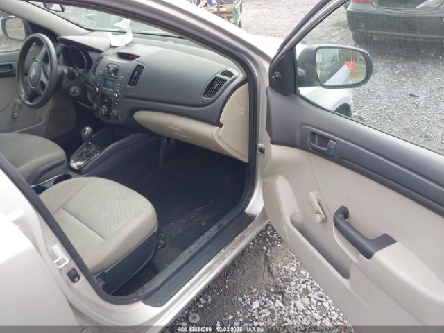 2013 KIA FORTE KNAFT4A2XD5654731 Photo 4