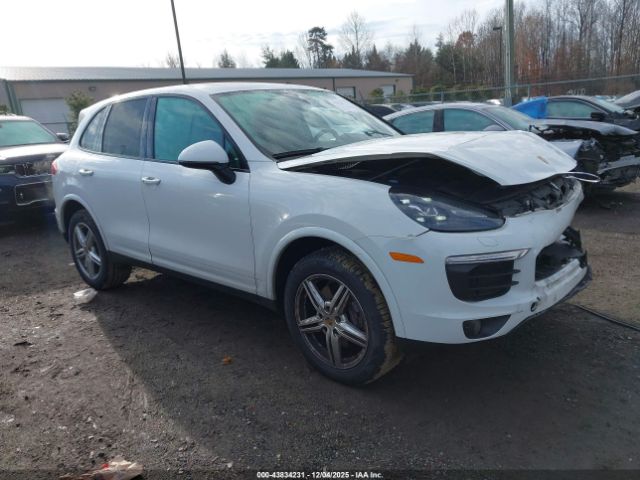 2017 PORSCHE CAYENNE WP1AA2A27HKA89402