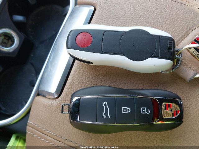 2017 PORSCHE CAYENNE WP1AA2A27HKA89402 Photo 10