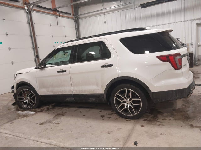 1FM5K8GT9HGD03775 Ford EXPLORER SPORT