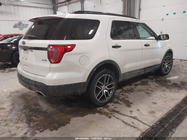 1FM5K8GT9HGD03775 Ford EXPLORER SPORT