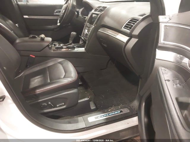 1FM5K8GT9HGD03775 Ford EXPLORER SPORT