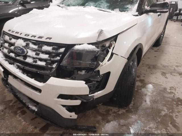 1FM5K8GT9HGD03775 Ford EXPLORER SPORT