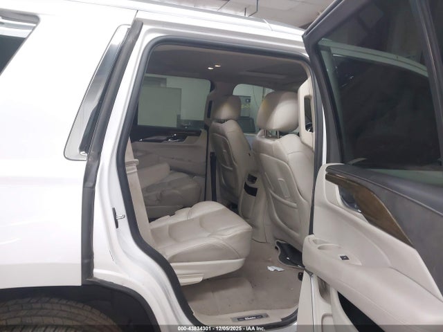 2019 CADILLAC ESCALADE 1GYS3BKJ4KR372337 Photo 7
