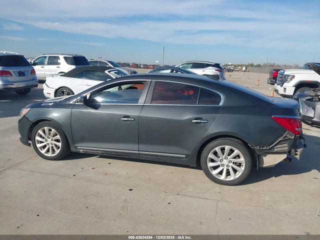 1G4GB5G38FF112326 Buick Lacrosse Leather