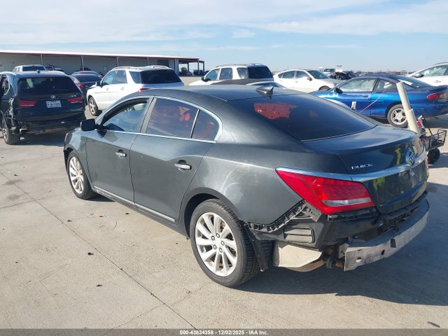 1G4GB5G38FF112326 Buick Lacrosse Leather