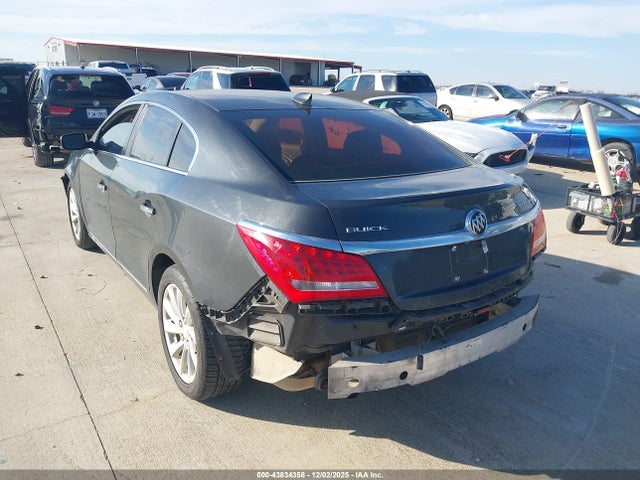 1G4GB5G38FF112326 Buick Lacrosse Leather