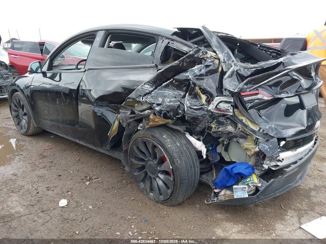 Auction sale of the 2022 Tesla Model Y Performance Dual Motor All-wheel Drive, vin: 7SAYGDEF5NF401073, lot number: 43834462