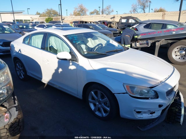 YV126MFK1G2409642 Volvo S60 T5 Drive-e Premier