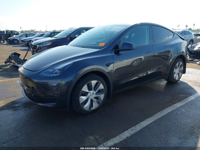 2024 TESLA MODEL Y 7SAYGAEE6RF083699 Photo 1