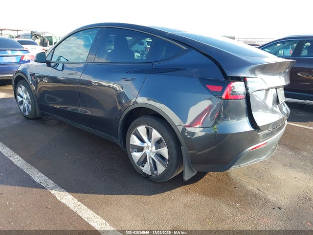 2024 TESLA MODEL Y 7SAYGAEE6RF083699 Photo 2