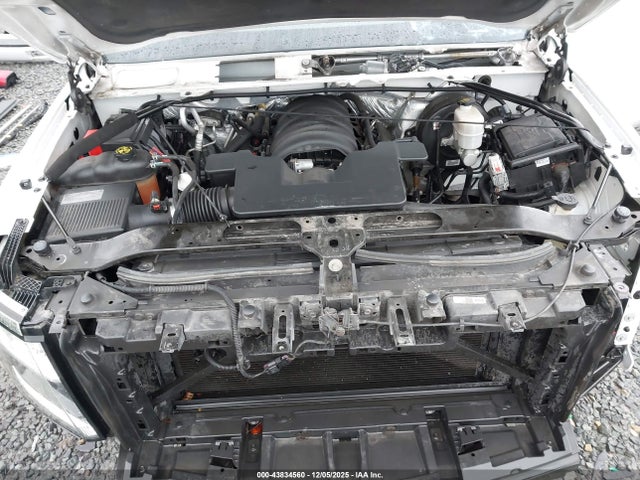 1GNSKBKC3FR106881 Chevrolet Tahoe Lt
