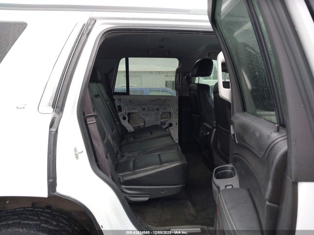 1GNSKBKC3FR106881 Chevrolet Tahoe Lt