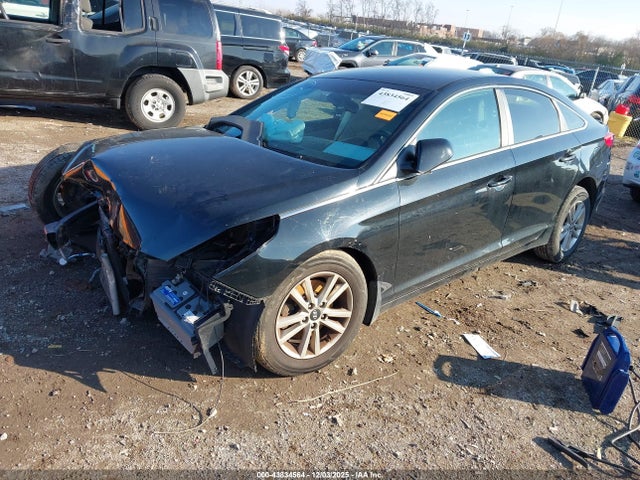 Hyundai SONATA SE 2015 5NPE24AF9FH176079 Image 2