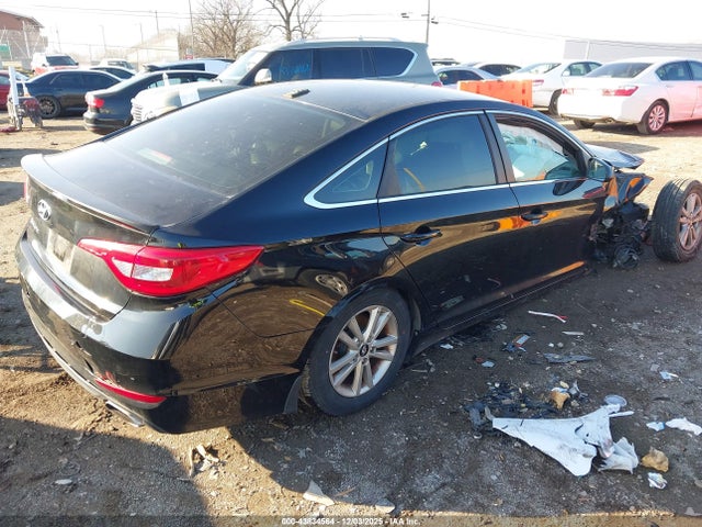 Hyundai SONATA SE 2015 5NPE24AF9FH176079 Image 4