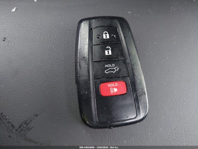 JTME6RFV3RJ057313 Toyota Rav4 Hybrid Xse