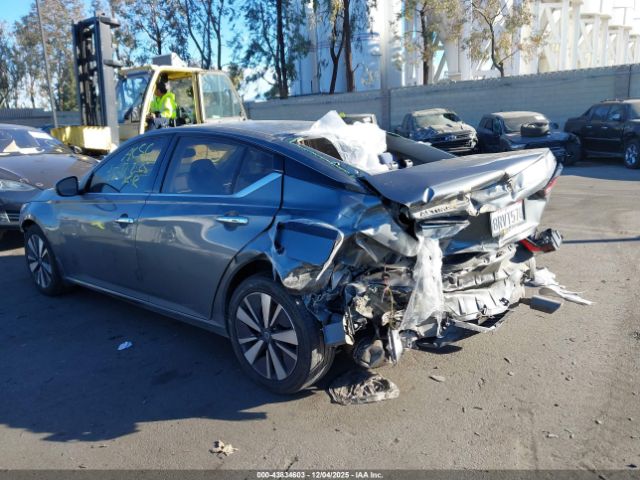 2019 NISSAN ALTIMA 1N4BL4DV3KC207583 Photo 2