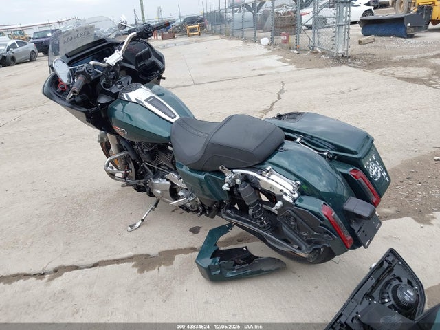 2024 HARLEY-DAVIDSON FLTRX 1HD1KH717RB645708 Photo 2