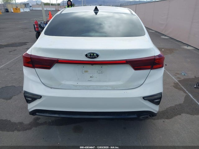 3KPF24AD3ME310511 KIA Forte Lxs