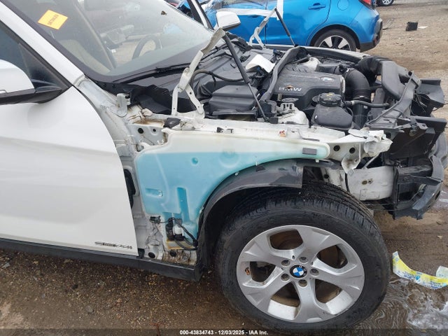 Продажа на аукционе авто 2015 Bmw X1 Sdrive28i, vin: WBAVM1C50FV498555, номер лота: 43834743
