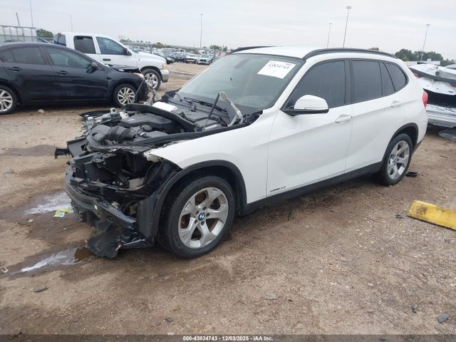 Продажа на аукционе авто 2015 Bmw X1 Sdrive28i, vin: WBAVM1C50FV498555, номер лота: 43834743