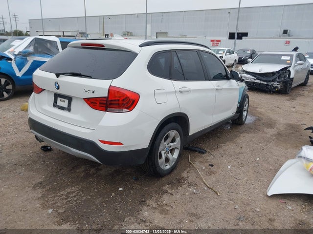 Продажа на аукционе авто 2015 Bmw X1 Sdrive28i, vin: WBAVM1C50FV498555, номер лота: 43834743