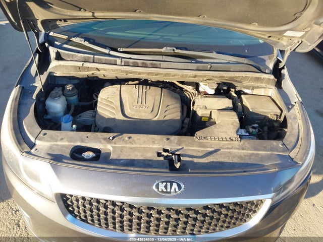 KIA SEDONA LX 2017 KNDMB5C11H6233178 Image 10