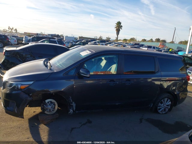 KIA SEDONA LX 2017 KNDMB5C11H6233178 Image 15