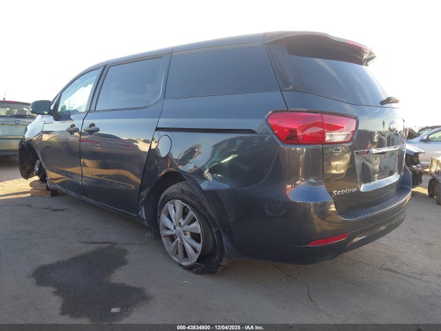 KIA SEDONA LX 2017 KNDMB5C11H6233178 Image 3