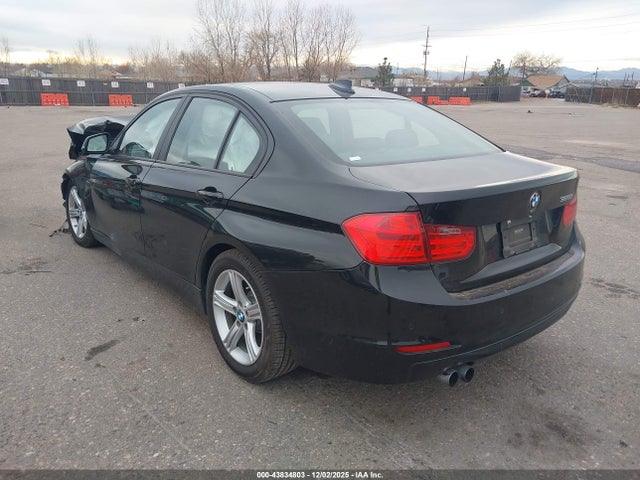 2013 Bmw 328i მანქანა იყიდება აუქციონზე, vin: WBA3A5C53DF601692, აუქციონის ნომერი: 43834803