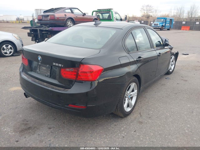 2013 Bmw 328i მანქანა იყიდება აუქციონზე, vin: WBA3A5C53DF601692, აუქციონის ნომერი: 43834803