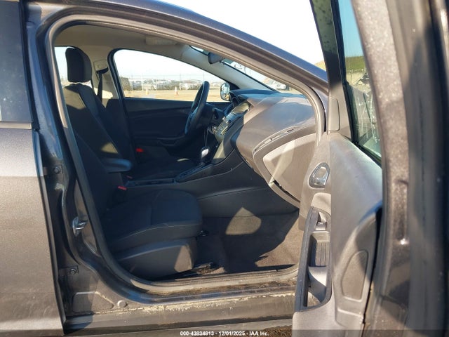 Ford FOCUS SE 2017 1FADP3F2XHL325505 Image 5