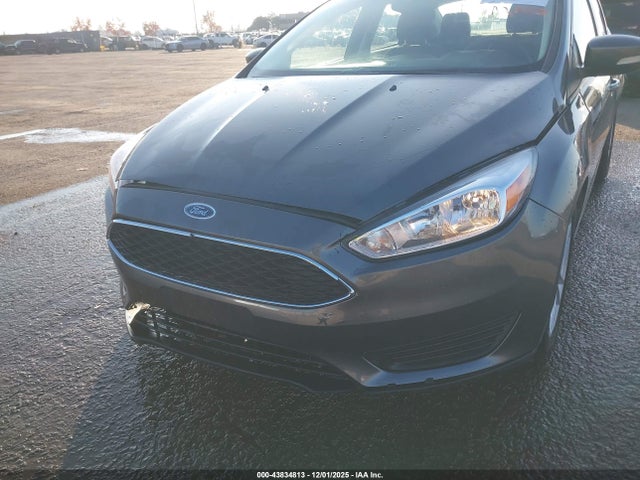 Ford FOCUS SE 2017 1FADP3F2XHL325505 Image 6