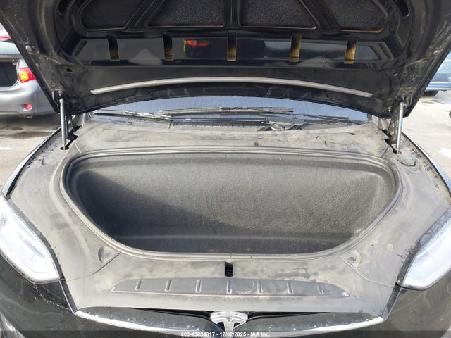 2018 TESLA MODEL X 5YJXCDE2XJF137781 Photo 9
