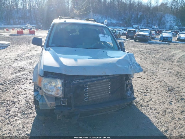 43834827 :رقم المزاد ، 1FMCU93118KB27930 vin ، 2008 Ford Escape Xlt مزاد بيع