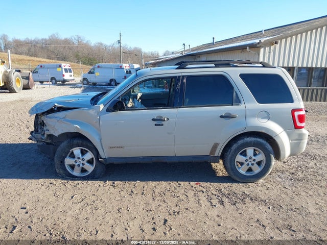43834827 :رقم المزاد ، 1FMCU93118KB27930 vin ، 2008 Ford Escape Xlt مزاد بيع