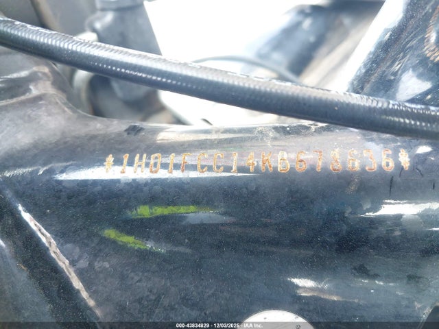 2019 HARLEY-DAVIDSON FLHTCU 1HD1FCC14KB678636 Photo 9