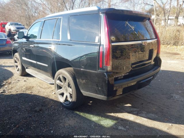2018 CADILLAC ESCALADE 1GYS4BKJ9JR116769 Photo 2