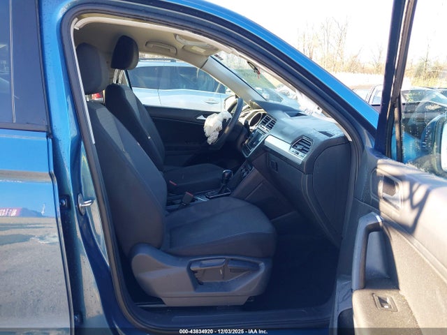 2019 VOLKSWAGEN TIGUAN 3VV1B7AX9KM091533 Photo 4