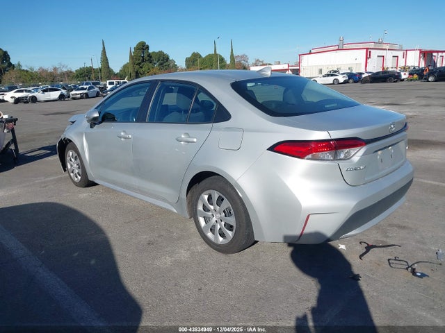 Toyota COROLLA LE 2022 5YFEPMAE2NP341707 Image 3