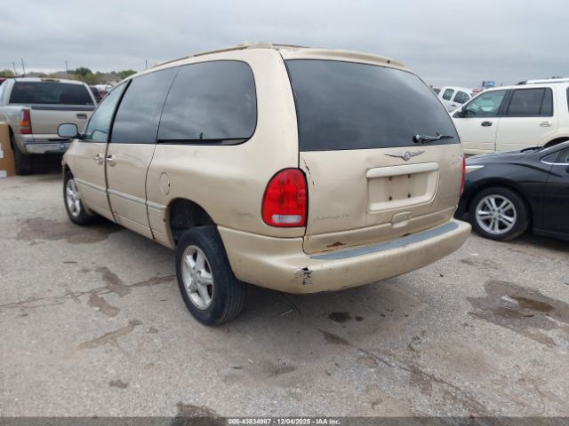2000 CHRYSLER TOWN & COUNTRY 1C4GP64L7YB702317 Photo 2