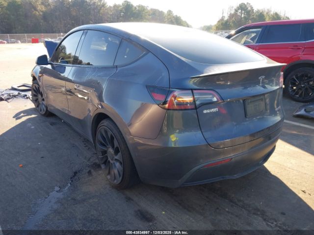 2023 TESLA MODEL Y 7SAYGDEF5PF588771 Photo 2