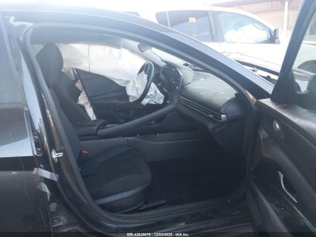 2022 HYUNDAI ELANTRA 5NPLS4AG1NH060132 Photo 4