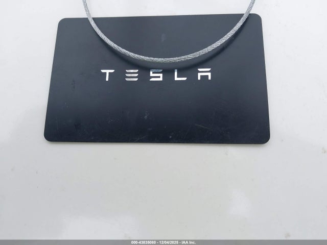 2021 TESLA MODEL Y 5YJYGDEE4MF244817 Photo 10