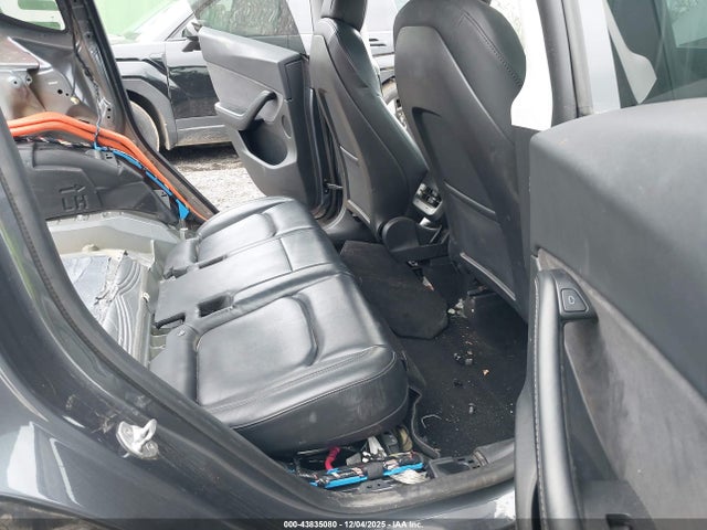 2021 TESLA MODEL Y 5YJYGDEE4MF244817 Photo 7