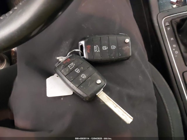 5XYPGDA58KG584186 KIA Sorento 3.3l S